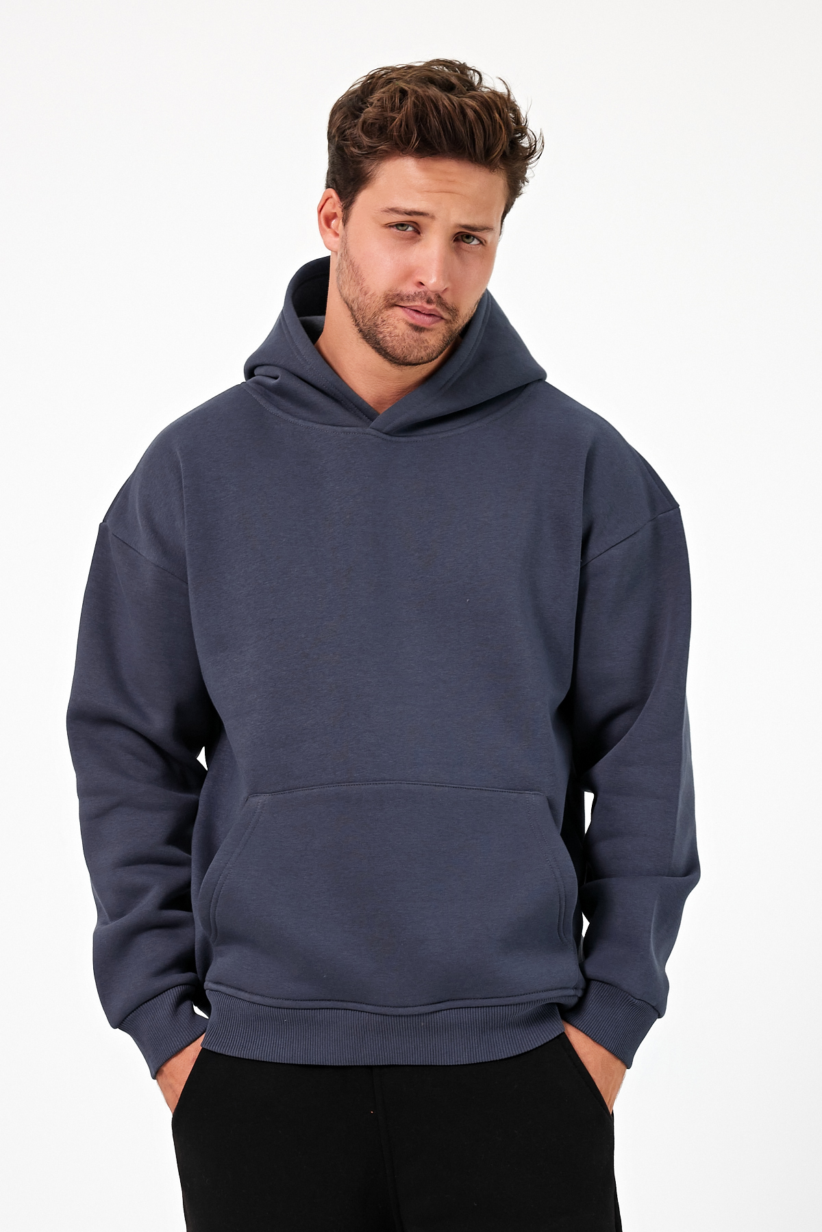 Oversize Hoodie | Rahat Kesim ve Modern Stil - Görsel 6